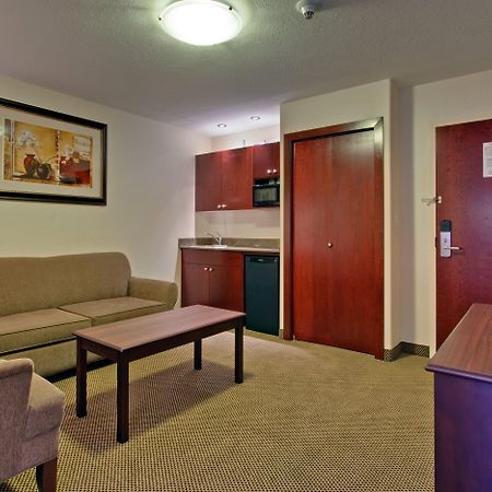 Holiday Inn Express & Suites Whitecourt By Ihg Interior foto