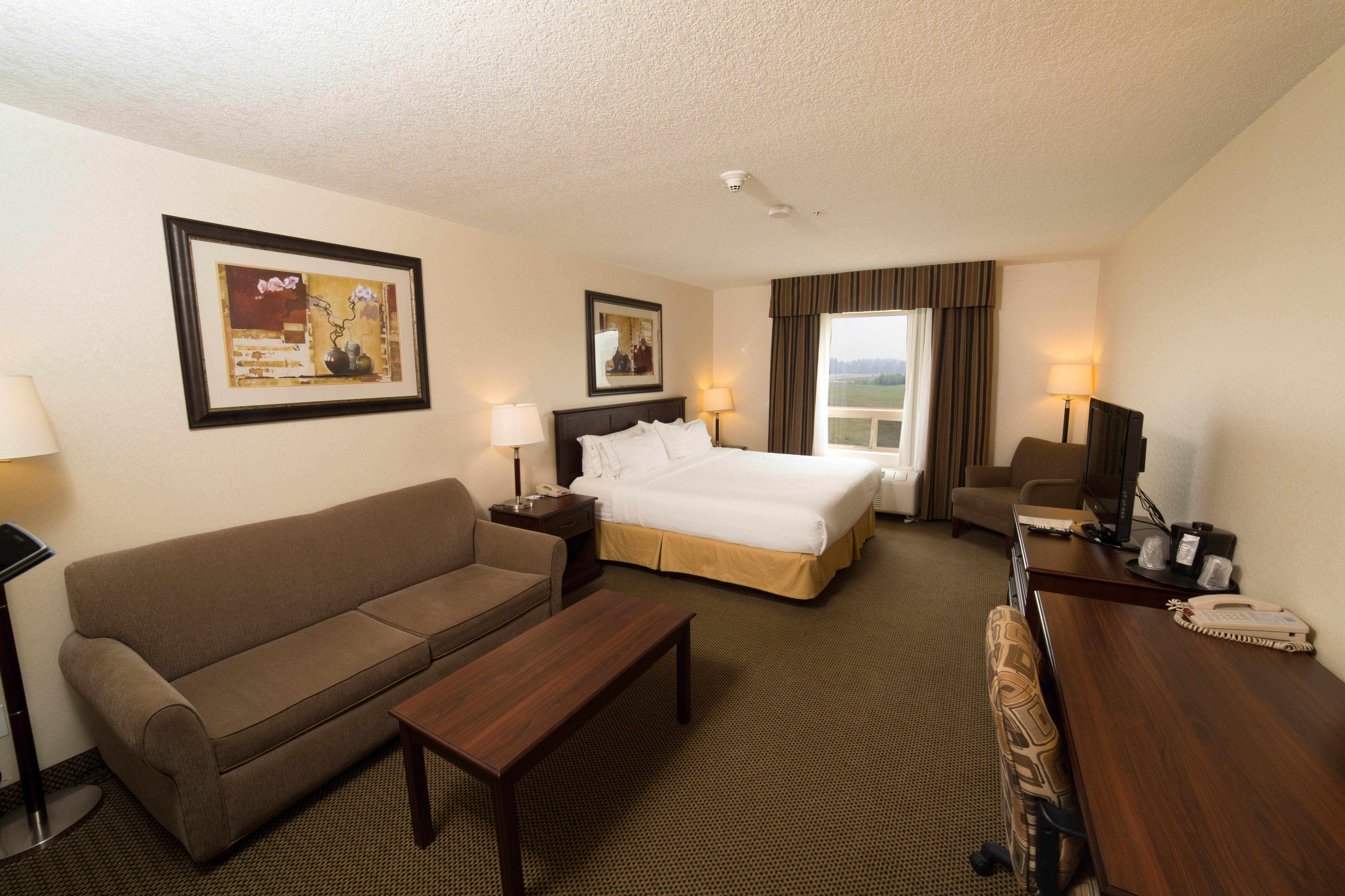 Holiday Inn Express & Suites Whitecourt By Ihg Exterior foto