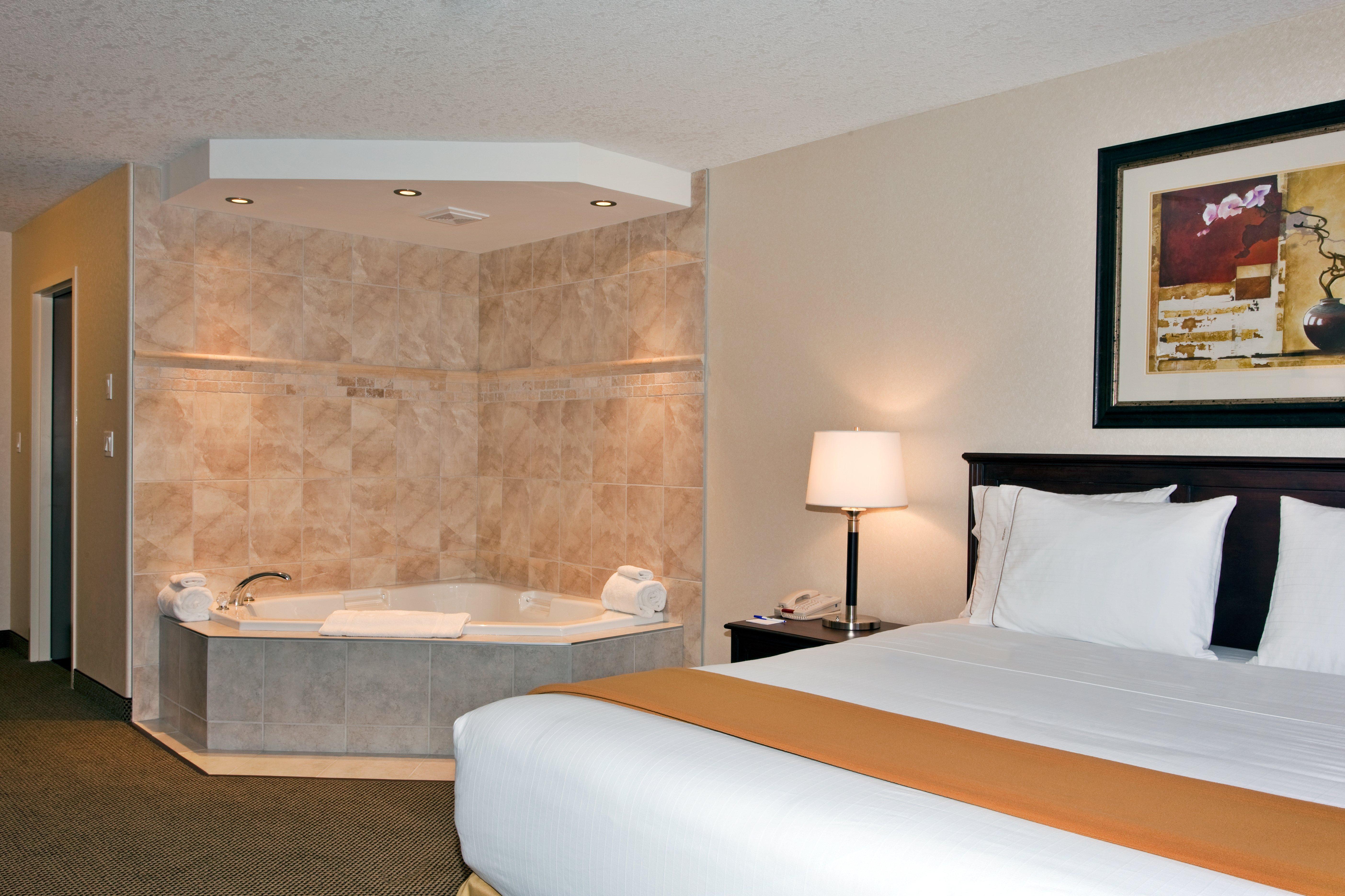 Holiday Inn Express & Suites Whitecourt By Ihg Exterior foto